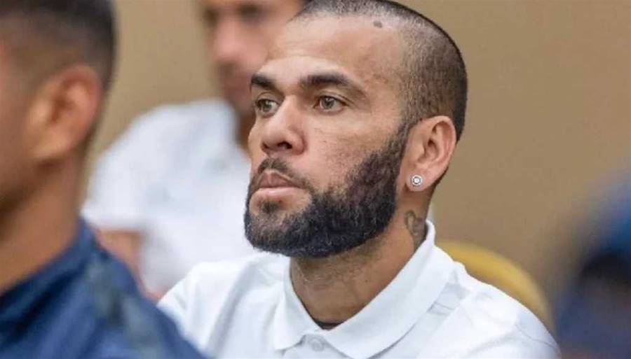 Preso após grave acusação, chega notícia sobre Daniel Alves na prisão; ‘Os outros presos pegaram ele como se...ver mais