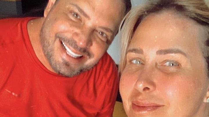 Marido de Andréa Sorvetão é diagnosticado com tumor maligno no reto por caus...ver mais
